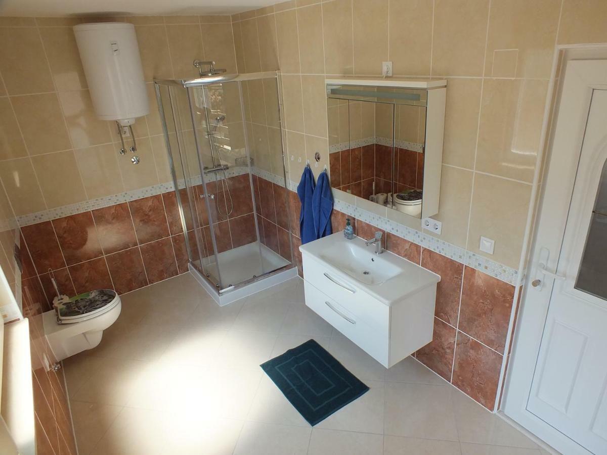 Apartments Marko Sutivan Insel Brac Экстерьер фото